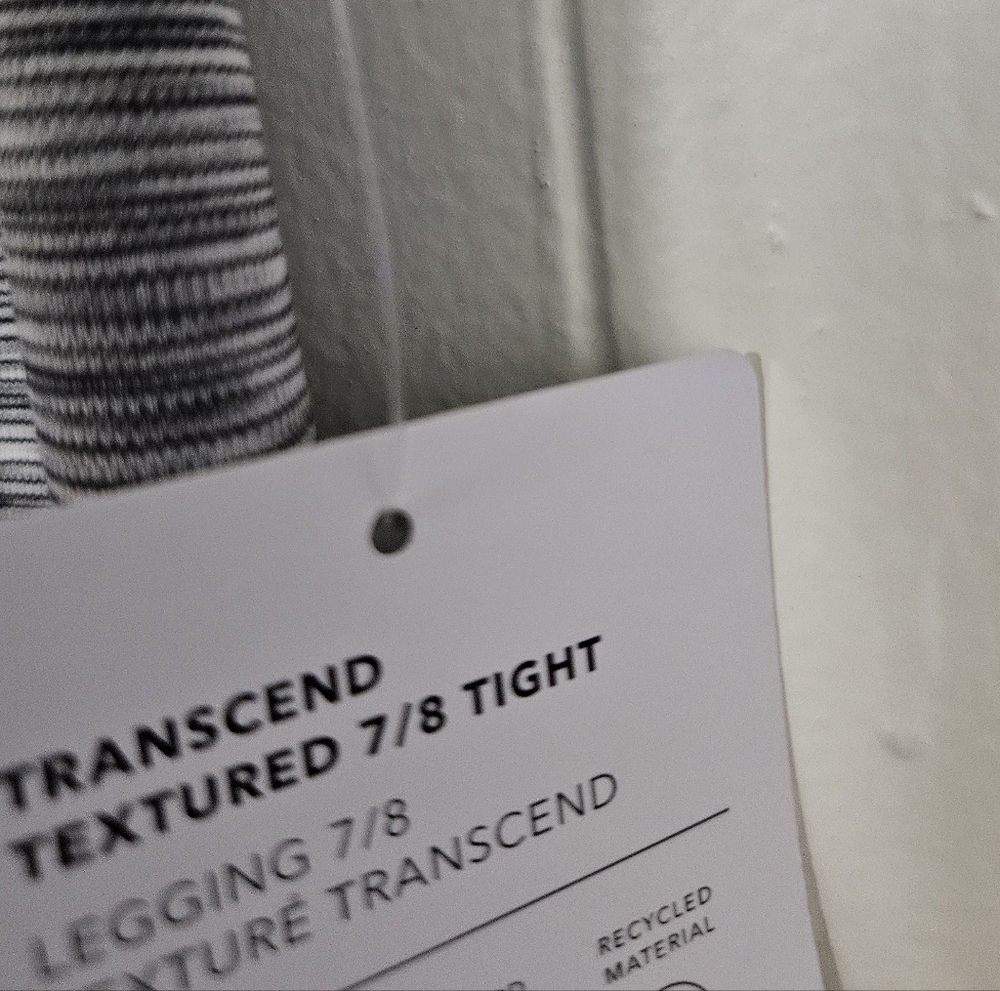 NWT Athleta Transcend Textured 7/8 Tight Legging XL - Picture 3 of 7